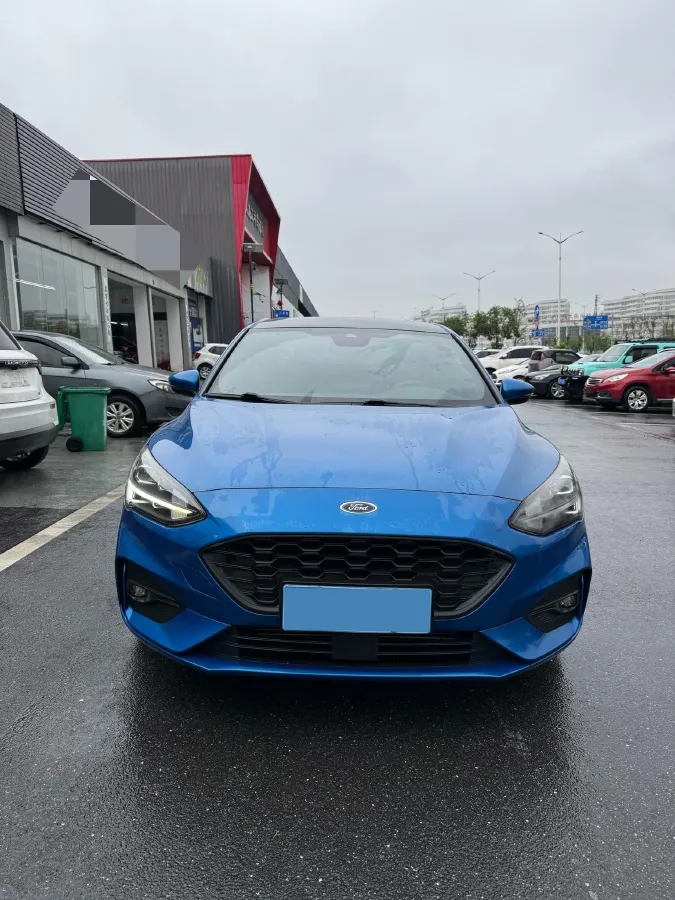 2020 Ford Focus 1.5T 174HP L3 8AT,autocango,china used car exporter,china ev exporter,chinese used car exporter,chinese used ev exporter