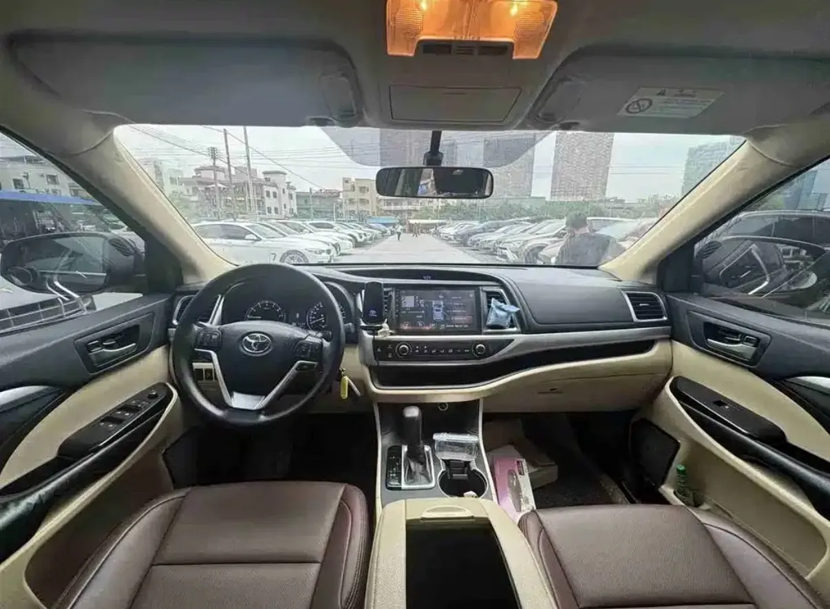 2018 Toyota Highlander 2.0T 220HP L4 6AT,autocango,china used car exporter,china ev exporter,chinese used car exporter,chinese used ev exporter