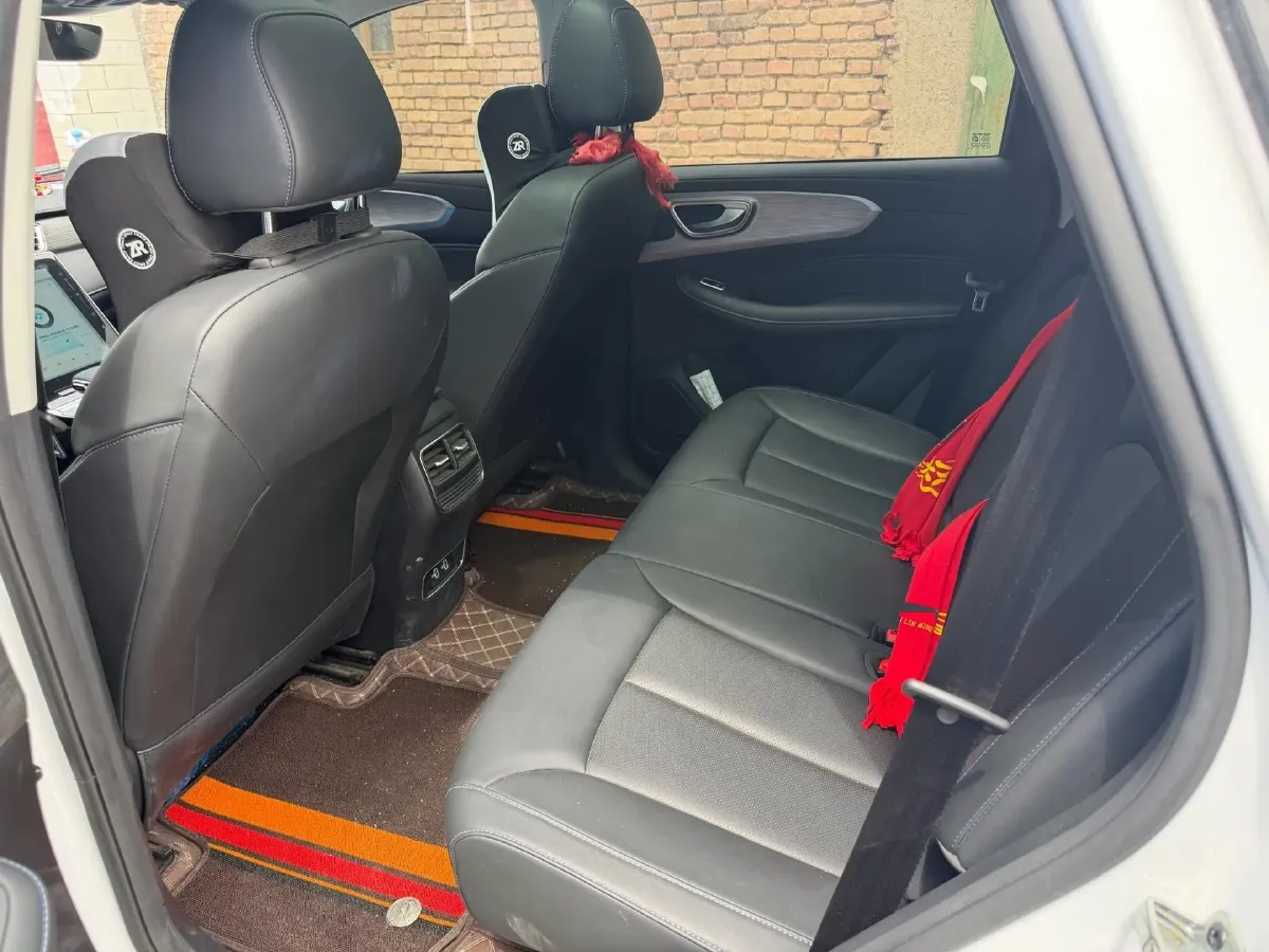 2025 Roewe RX5 1.5T 181HP L4 7DCT,autocango,china used car exporter,china ev exporter,chinese used car exporter,chinese used ev exporter