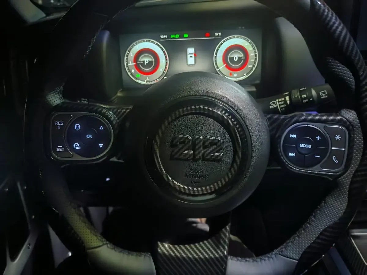 2024 212 212 T01 2.0T 252HP L4 8AT,autocango,china used car exporter,china ev exporter,chinese used car exporter,chinese used ev exporter