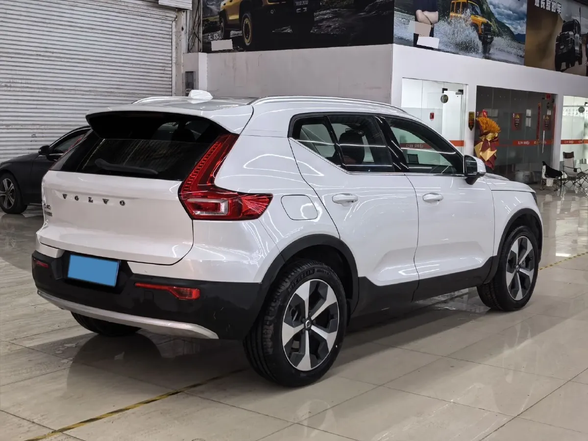 2024 Volvo XC40 2.0T 197HP L4 7DCT,autocango,china used car exporter,china ev exporter,chinese used car exporter,chinese used ev exporter