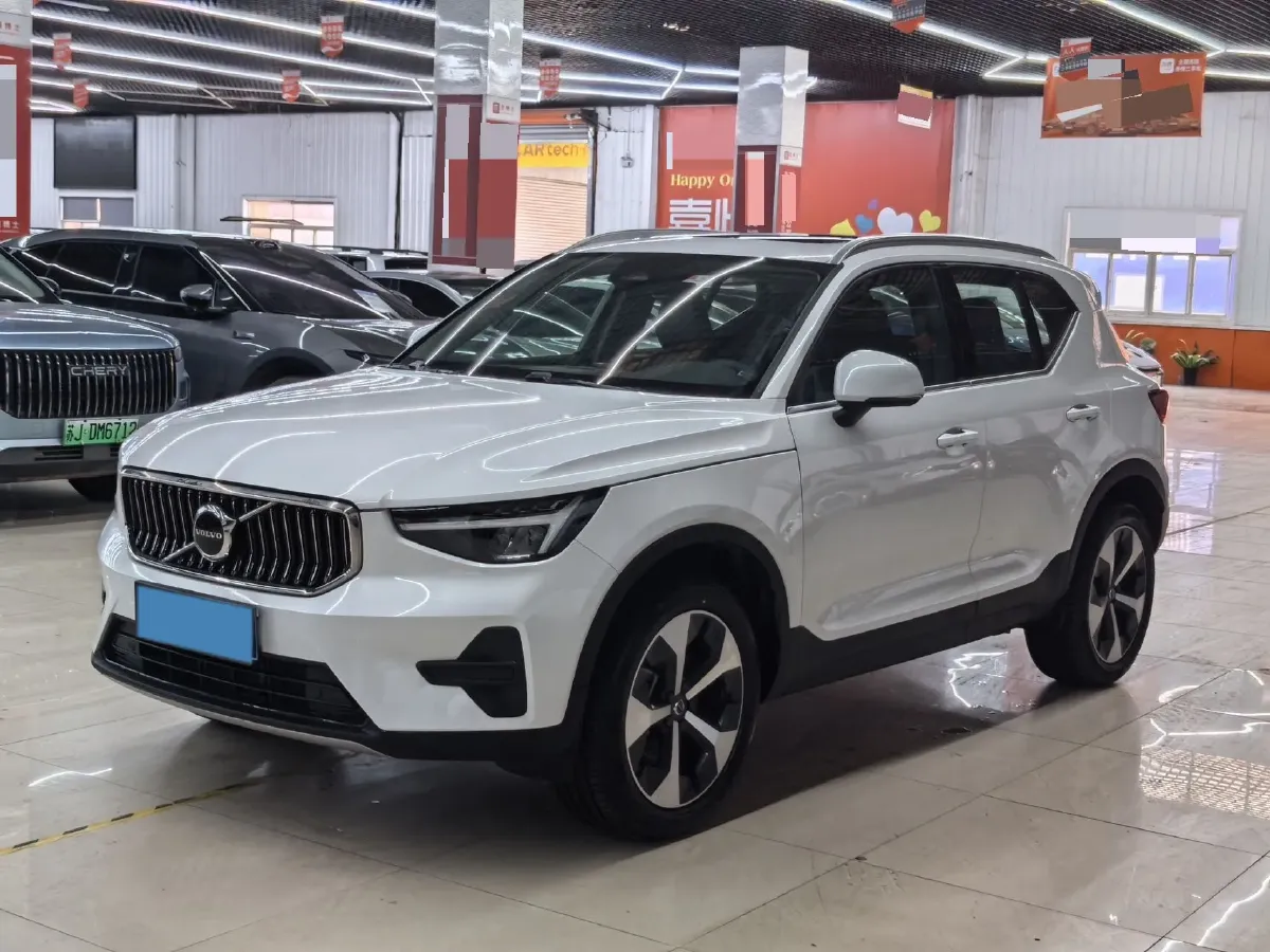 2024 Volvo XC40 2.0T 197HP L4 7DCT,autocango,china used car exporter,china ev exporter,chinese used car exporter,chinese used ev exporter