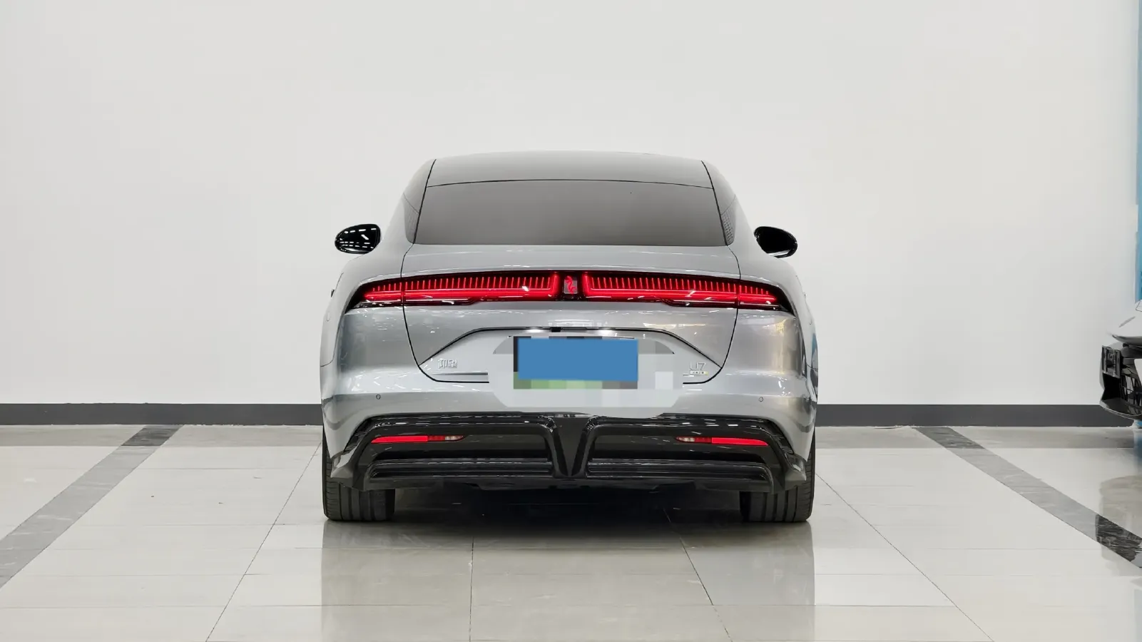 2025 YangWang U7 BEV 135.5KWH,autocango,china used car exporter,china ev exporter,chinese used car exporter,chinese used ev exporter