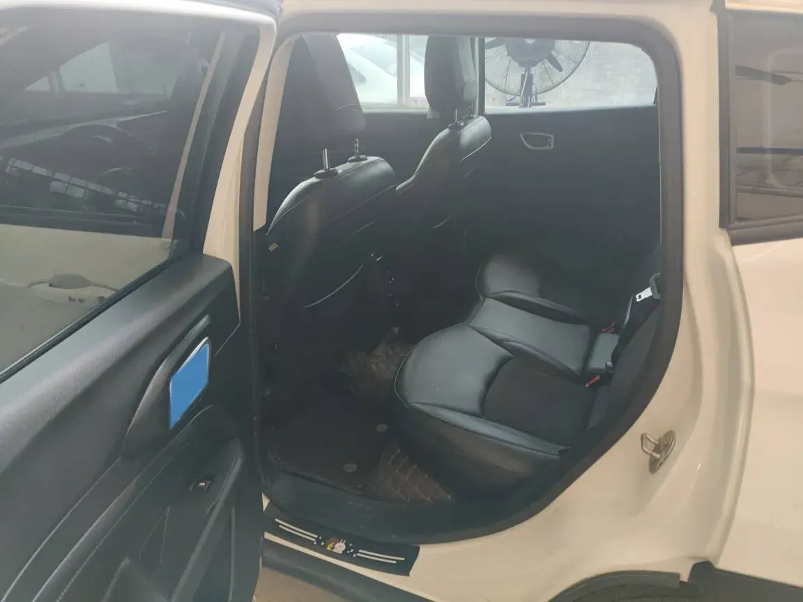 2021 Jeep Compass 1.3T 173HP L4 7DCT,autocango,china used car exporter,china ev exporter,chinese used car exporter,chinese used ev exporter