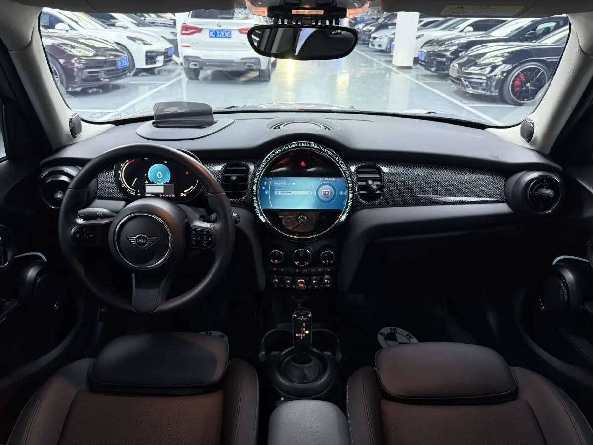 2023 MINI MINI 1.5T 136HP L3 7DCT,autocango,china used car exporter,china ev exporter,chinese used car exporter,chinese used ev exporter