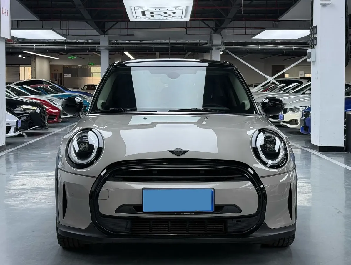 2023 MINI MINI 1.5T 136HP L3 7DCT,autocango,china used car exporter,china ev exporter,chinese used car exporter,chinese used ev exporter