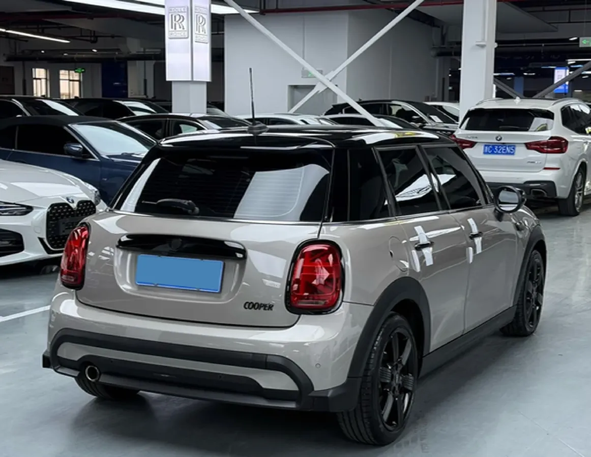 2023 MINI MINI 1.5T 136HP L3 7DCT,autocango,china used car exporter,china ev exporter,chinese used car exporter,chinese used ev exporter