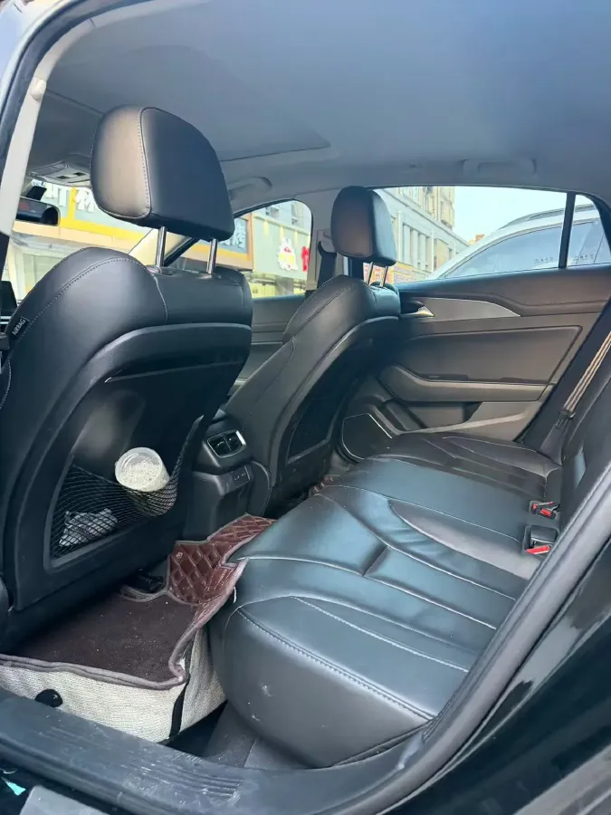 2022 HongQi H5 1.5T 169HP L4 7DCT,autocango,china used car exporter,china ev exporter,chinese used car exporter,chinese used ev exporter