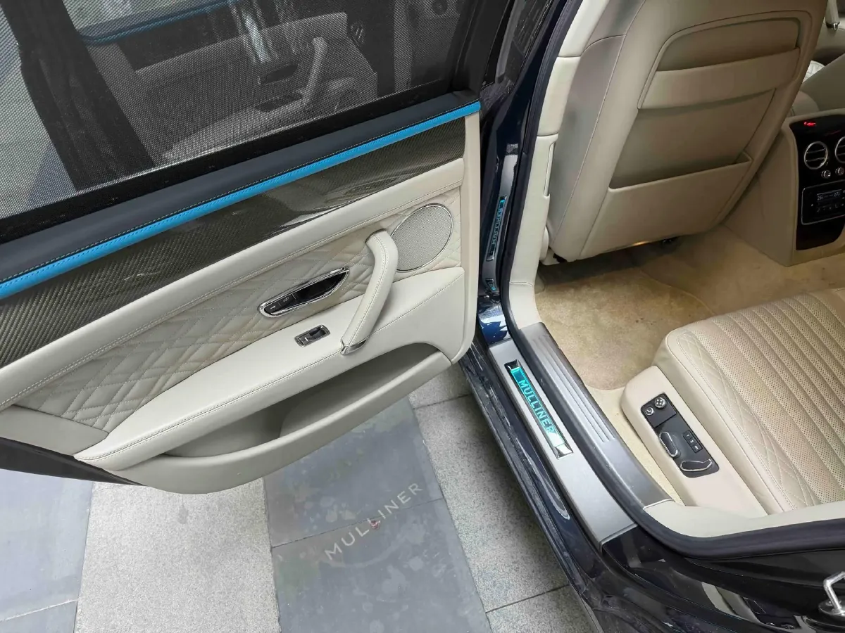 2017 Bentley Flying Spur 4.0T 528HP V8 8AT,autocango,china used car exporter,china ev exporter,chinese used car exporter,chinese used ev exporter