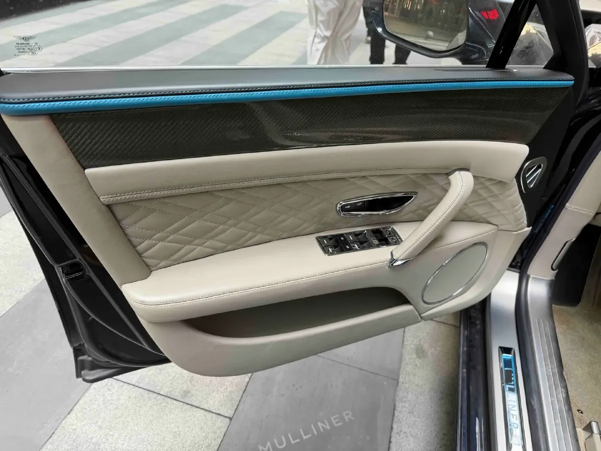 2017 Bentley Flying Spur 4.0T 528HP V8 8AT,autocango,china used car exporter,china ev exporter,chinese used car exporter,chinese used ev exporter