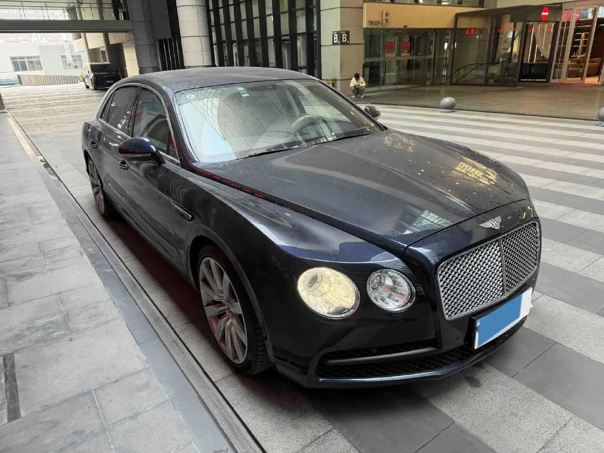 2017 Bentley Flying Spur 4.0T 528HP V8 8AT,autocango,china used car exporter,china ev exporter,chinese used car exporter,chinese used ev exporter
