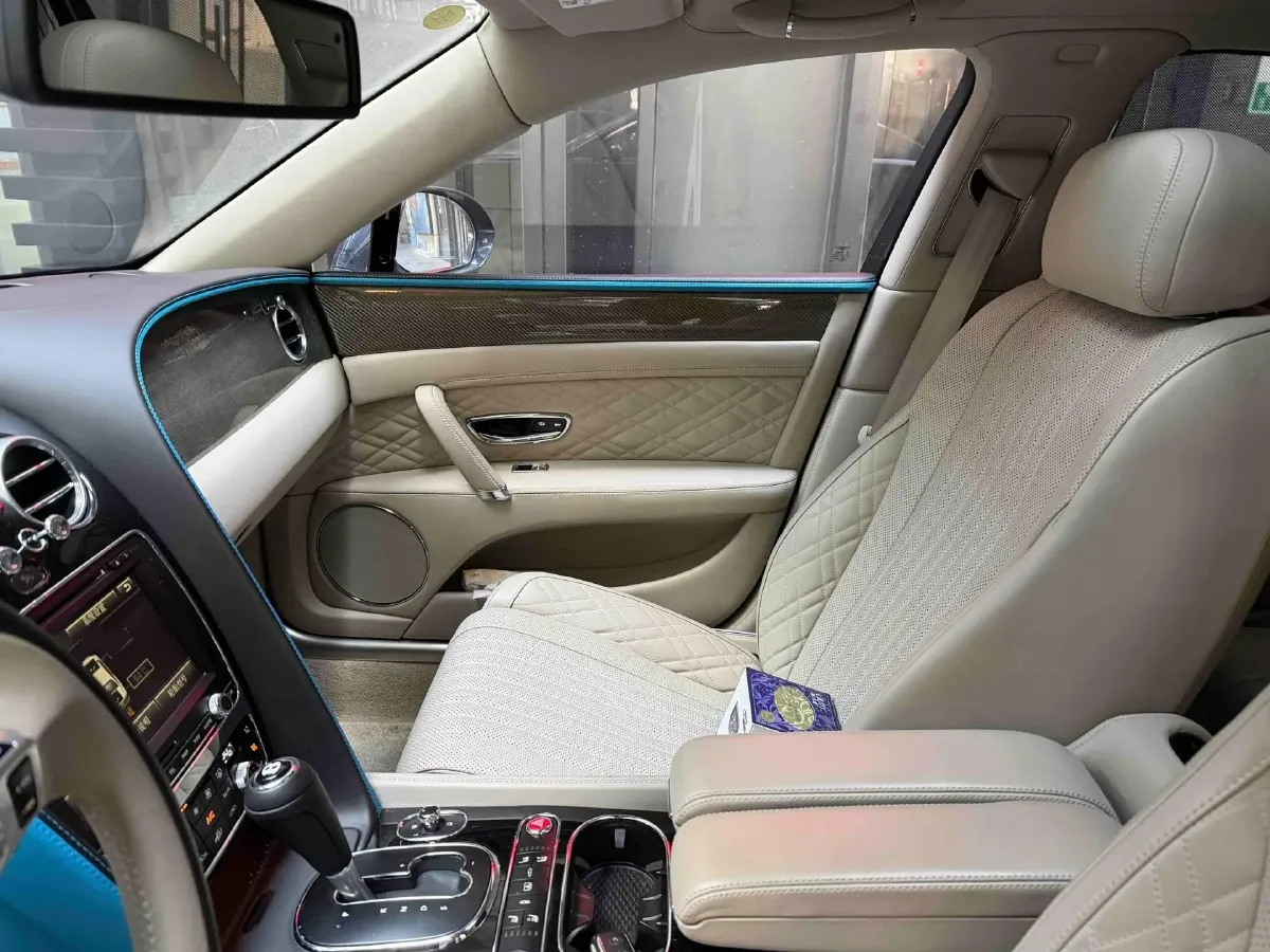 2017 Bentley Flying Spur 4.0T 528HP V8 8AT,autocango,china used car exporter,china ev exporter,chinese used car exporter,chinese used ev exporter