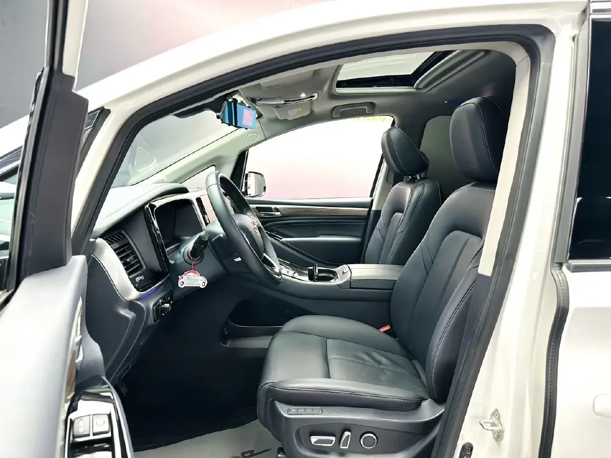 2021 GAC Trumpchi M8 2.0T 252HP L4 8AT,autocango,china used car exporter,china ev exporter,chinese used car exporter,chinese used ev exporter