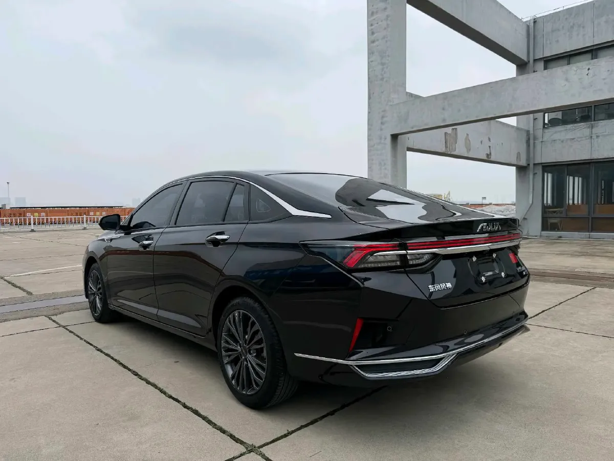 2023 DongFeng Aeolus YiXuan MAX 1.5T 190HP L4 7DCT,autocango,china used car exporter,china ev exporter,chinese used car exporter,chinese used ev exporter