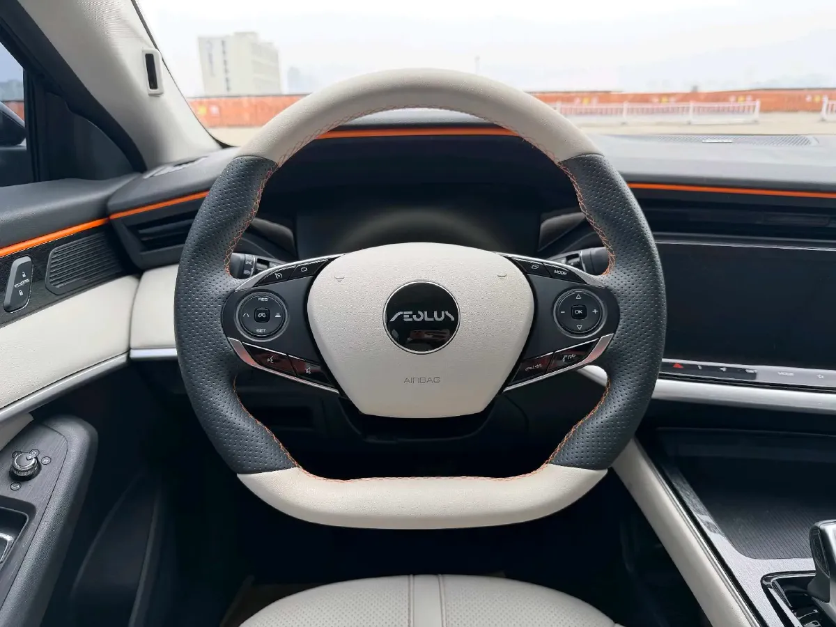 2023 DongFeng Aeolus YiXuan MAX 1.5T 190HP L4 7DCT,autocango,china used car exporter,china ev exporter,chinese used car exporter,chinese used ev exporter