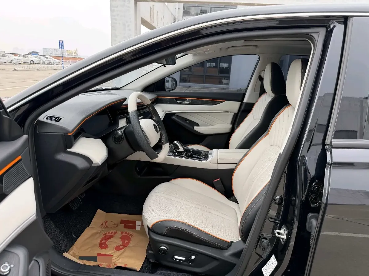 2023 DongFeng Aeolus YiXuan MAX 1.5T 190HP L4 7DCT,autocango,china used car exporter,china ev exporter,chinese used car exporter,chinese used ev exporter