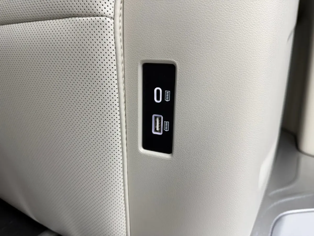 2025 WEY HighMountain 1.5T 170HP L4 4DHT PHEV,autocango,china used car exporter,china ev exporter,chinese used car exporter,chinese used ev exporter