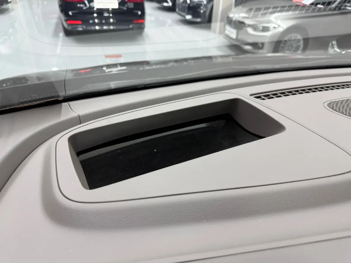 2025 WEY HighMountain 1.5T 170HP L4 4DHT PHEV,autocango,china used car exporter,china ev exporter,chinese used car exporter,chinese used ev exporter