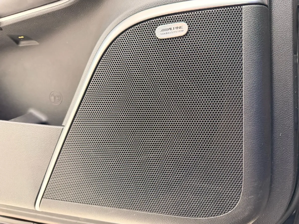 2018 Jeep Grand Commander 2.0T 265HP L4 9AT,autocango,china used car exporter,china ev exporter,chinese used car exporter,chinese used ev exporter