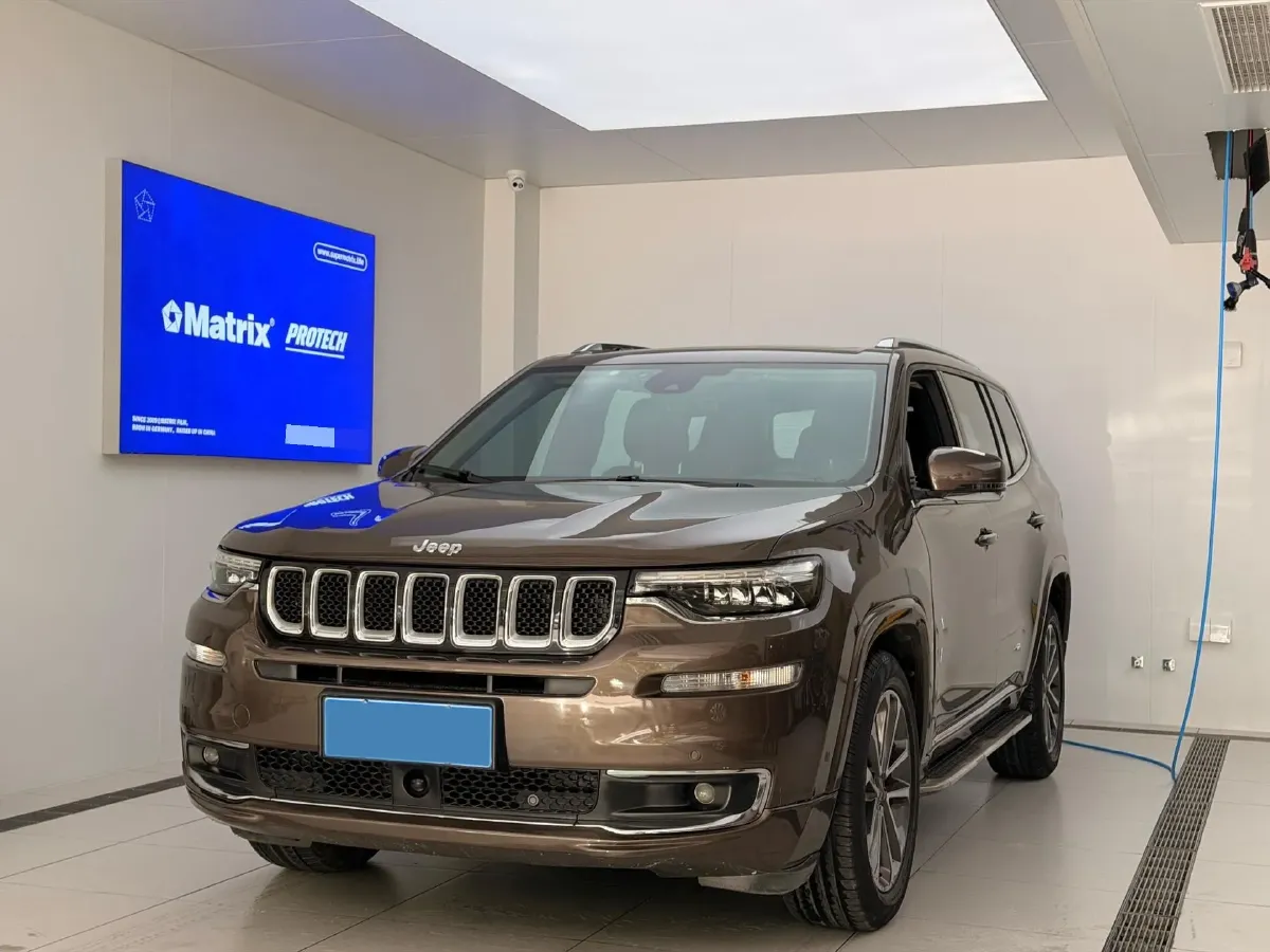 2018 Jeep Grand Commander 2.0T 265HP L4 9AT,autocango,china used car exporter,china ev exporter,chinese used car exporter,chinese used ev exporter