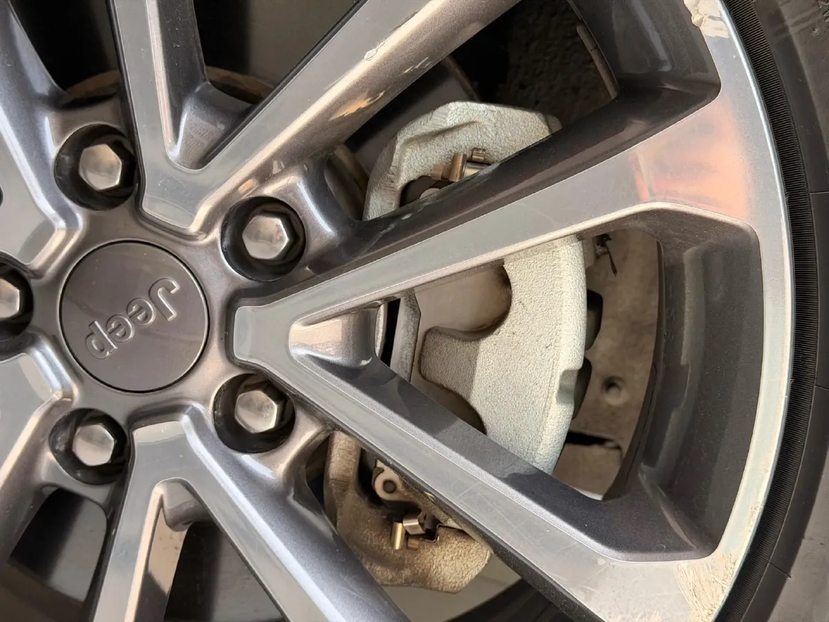 2018 Jeep Grand Commander 2.0T 265HP L4 9AT,autocango,china used car exporter,china ev exporter,chinese used car exporter,chinese used ev exporter