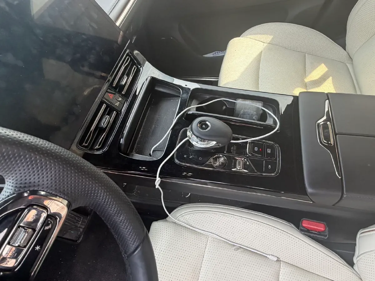 2023 GAC Trumpchi M8 2.0T 190HP L4 E-CVT Hybrid,autocango,china used car exporter,china ev exporter,chinese used car exporter,chinese used ev exporter