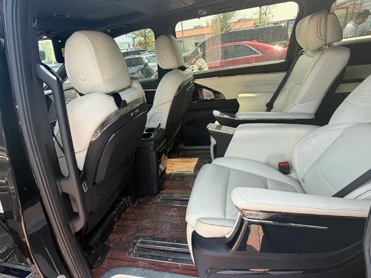 2023 GAC Trumpchi M8 2.0T 190HP L4 E-CVT Hybrid,autocango,china used car exporter,china ev exporter,chinese used car exporter,chinese used ev exporter