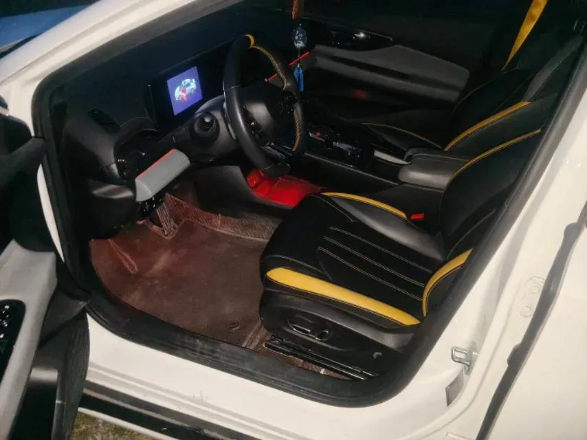 2021 GAC Trumpchi Empow 1.5T 177HP L4 7DCT,autocango,china used car exporter,china ev exporter,chinese used car exporter,chinese used ev exporter