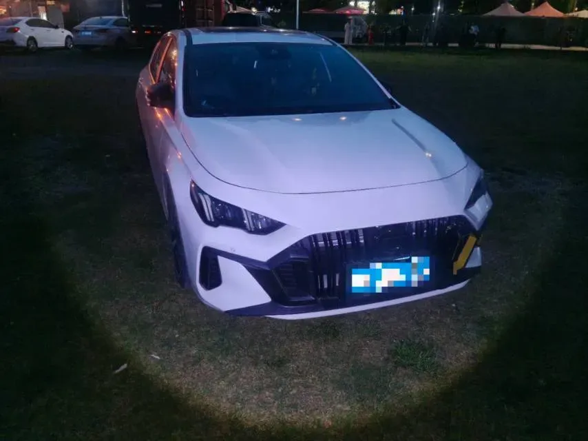 2021 GAC Trumpchi Empow 1.5T 177HP L4 7DCT,autocango,china used car exporter,china ev exporter,chinese used car exporter,chinese used ev exporter