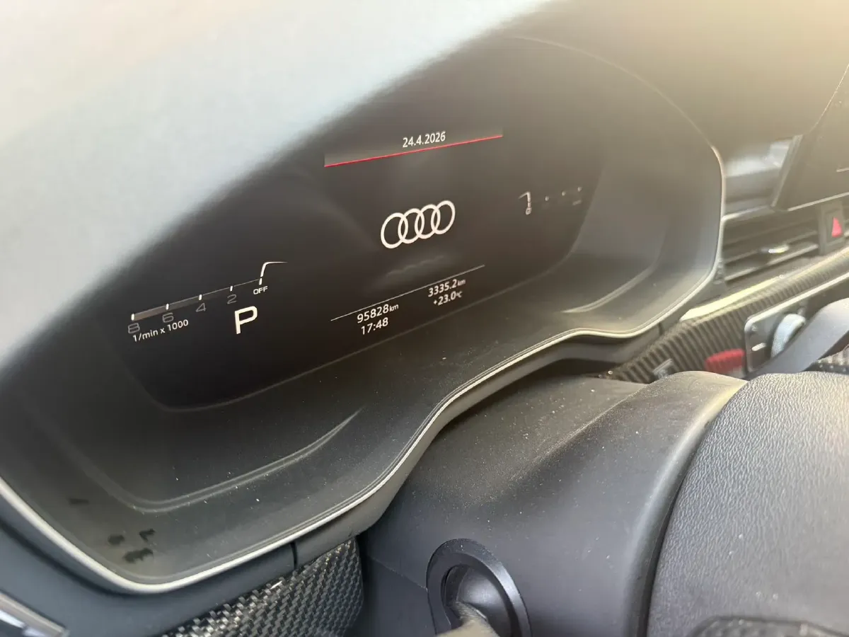 2020 Audi A4L 2.0T 190HP L4 7DCT,autocango,china used car exporter,china ev exporter,chinese used car exporter,chinese used ev exporter