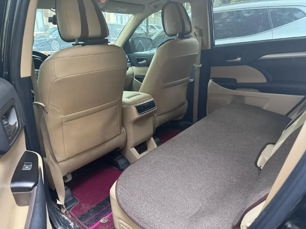 2021 Toyota Highlander 2.0T 220HP L4 6AT,autocango,china used car exporter,china ev exporter,chinese used car exporter,chinese used ev exporter