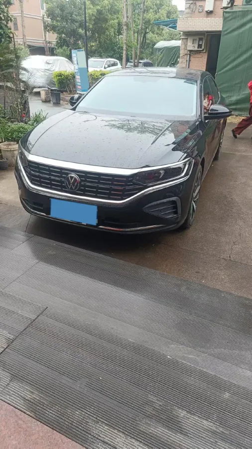 2025 Volkswagen Passat 2.0T 186HP L4 7DCT,autocango,china used car exporter,china ev exporter,chinese used car exporter,chinese used ev exporter