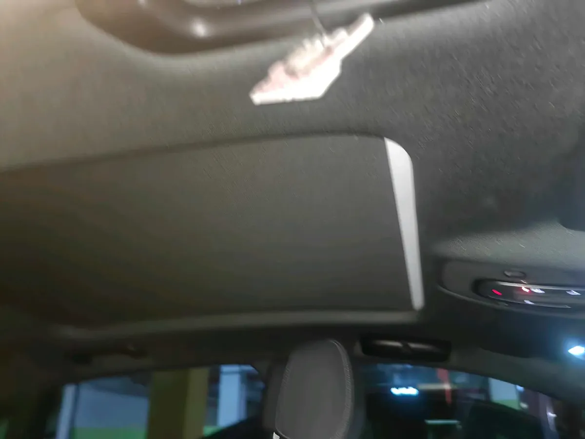 2023 Audi A4L 2.0T 190HP L4 7DCT,autocango,china used car exporter,china ev exporter,chinese used car exporter,chinese used ev exporter