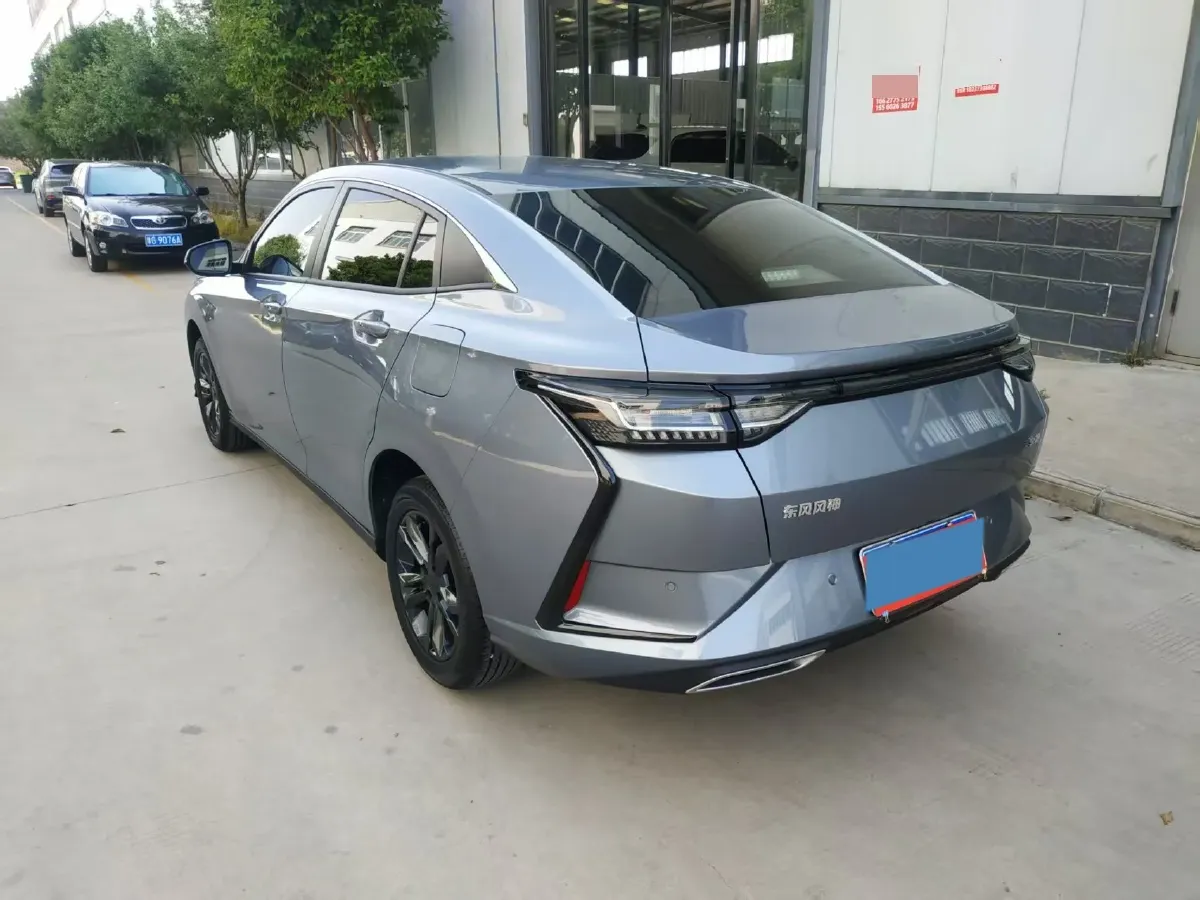 2025 DongFeng Aeolus YiXuan 1.5L 125HP L4 6DCT,autocango,china used car exporter,china ev exporter,chinese used car exporter,chinese used ev exporter