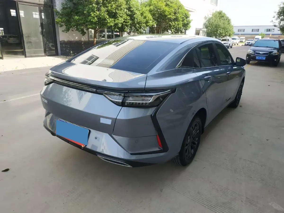 2025 DongFeng Aeolus YiXuan 1.5L 125HP L4 6DCT,autocango,china used car exporter,china ev exporter,chinese used car exporter,chinese used ev exporter