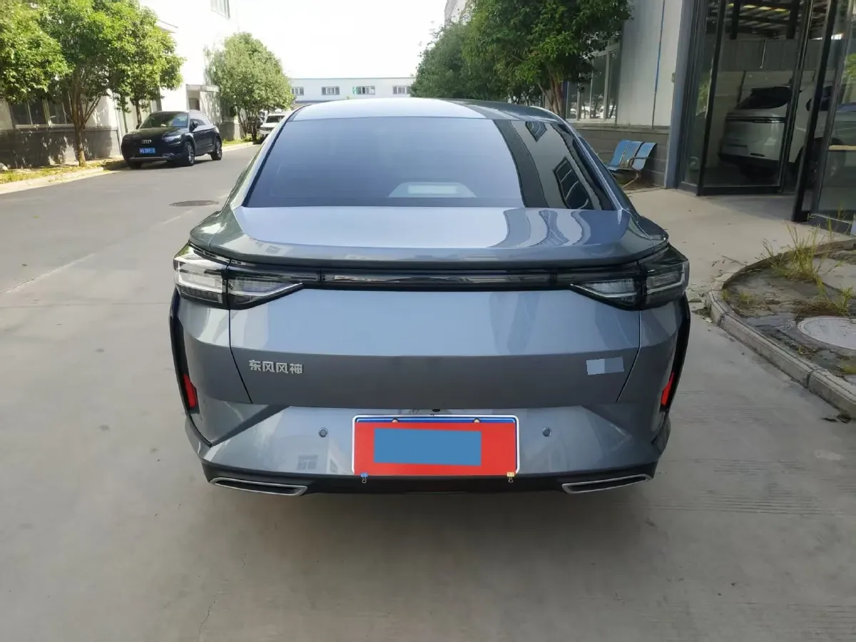 2025 DongFeng Aeolus YiXuan 1.5L 125HP L4 6DCT,autocango,china used car exporter,china ev exporter,chinese used car exporter,chinese used ev exporter