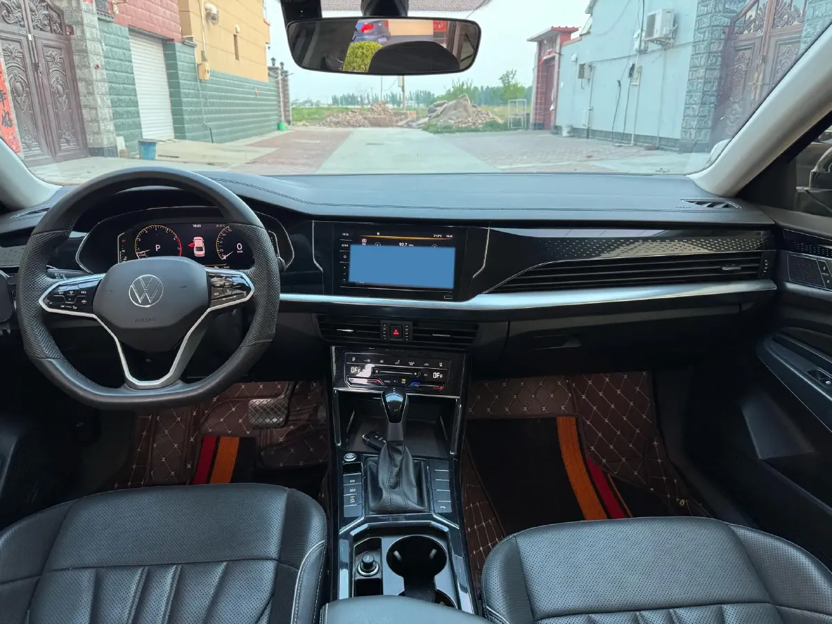 2024 Volkswagen Passat 2.0T 220HP L4 7DCT,autocango,china used car exporter,china ev exporter,chinese used car exporter,chinese used ev exporter