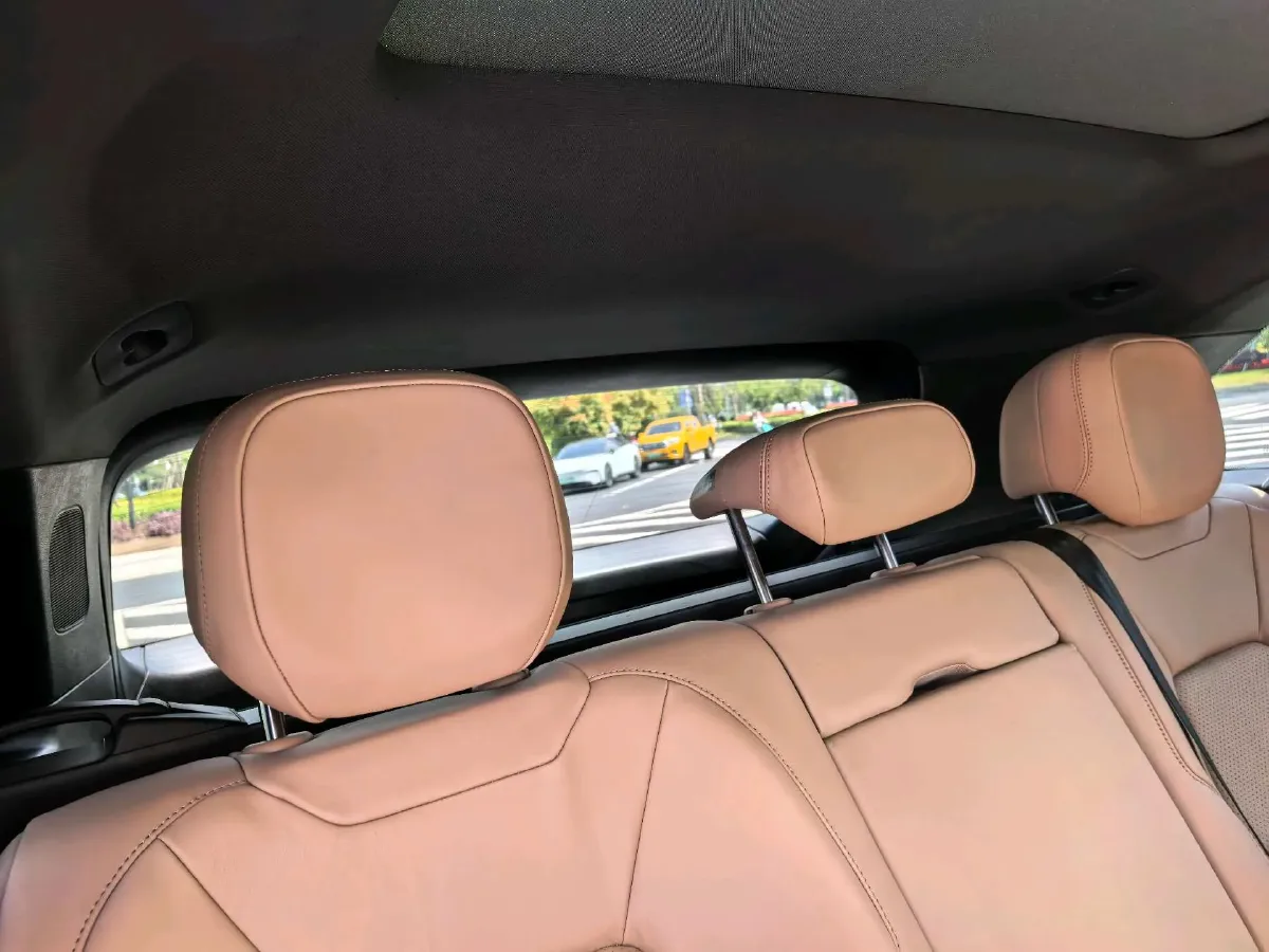 2020 Porsche Cayenne 2.0T 252HP L4 8AT PHEV 14.1KWH,autocango,china used car exporter,china ev exporter,chinese used car exporter,chinese used ev exporter