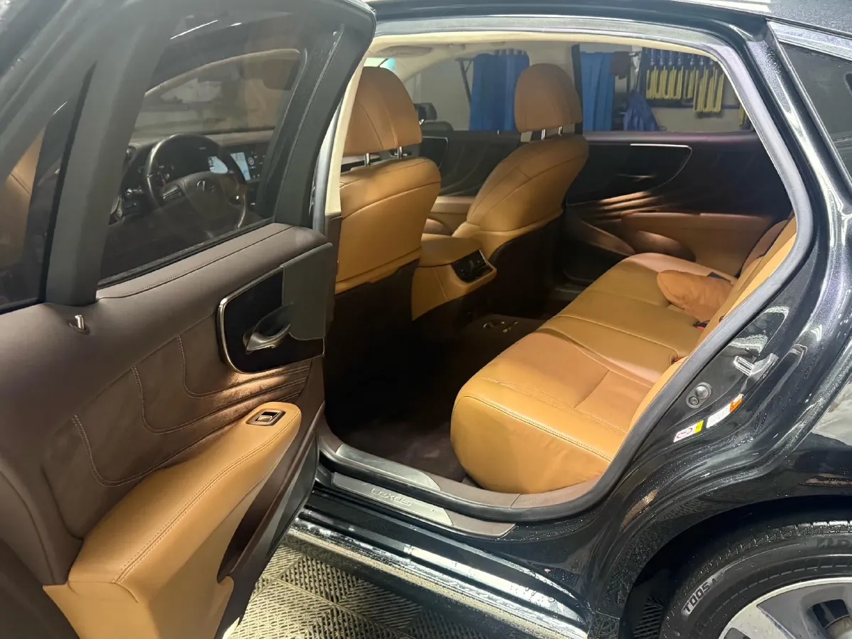 2018 Jaguar XJ 3.0T 340HP V6 8AT,autocango,china used car exporter,china ev exporter,chinese used car exporter,chinese used ev exporter