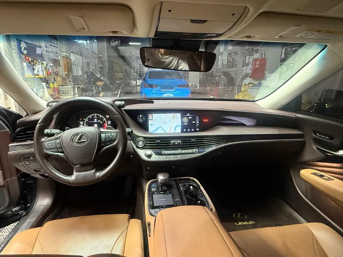 2018 Jaguar XJ 3.0T 340HP V6 8AT,autocango,china used car exporter,china ev exporter,chinese used car exporter,chinese used ev exporter