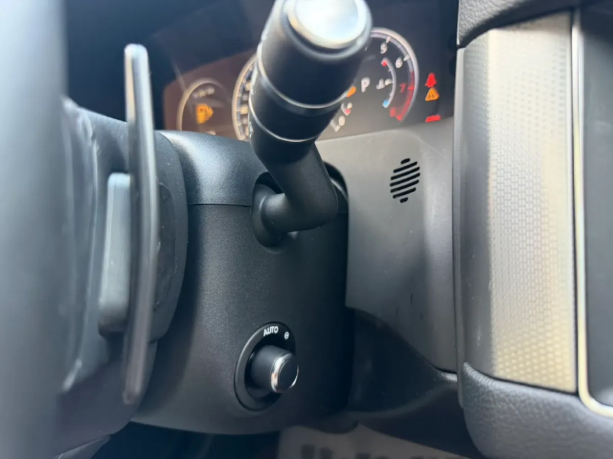 2019 Jaguar XFL 2.0T 250HP L4 8AT,autocango,china used car exporter,china ev exporter,chinese used car exporter,chinese used ev exporter