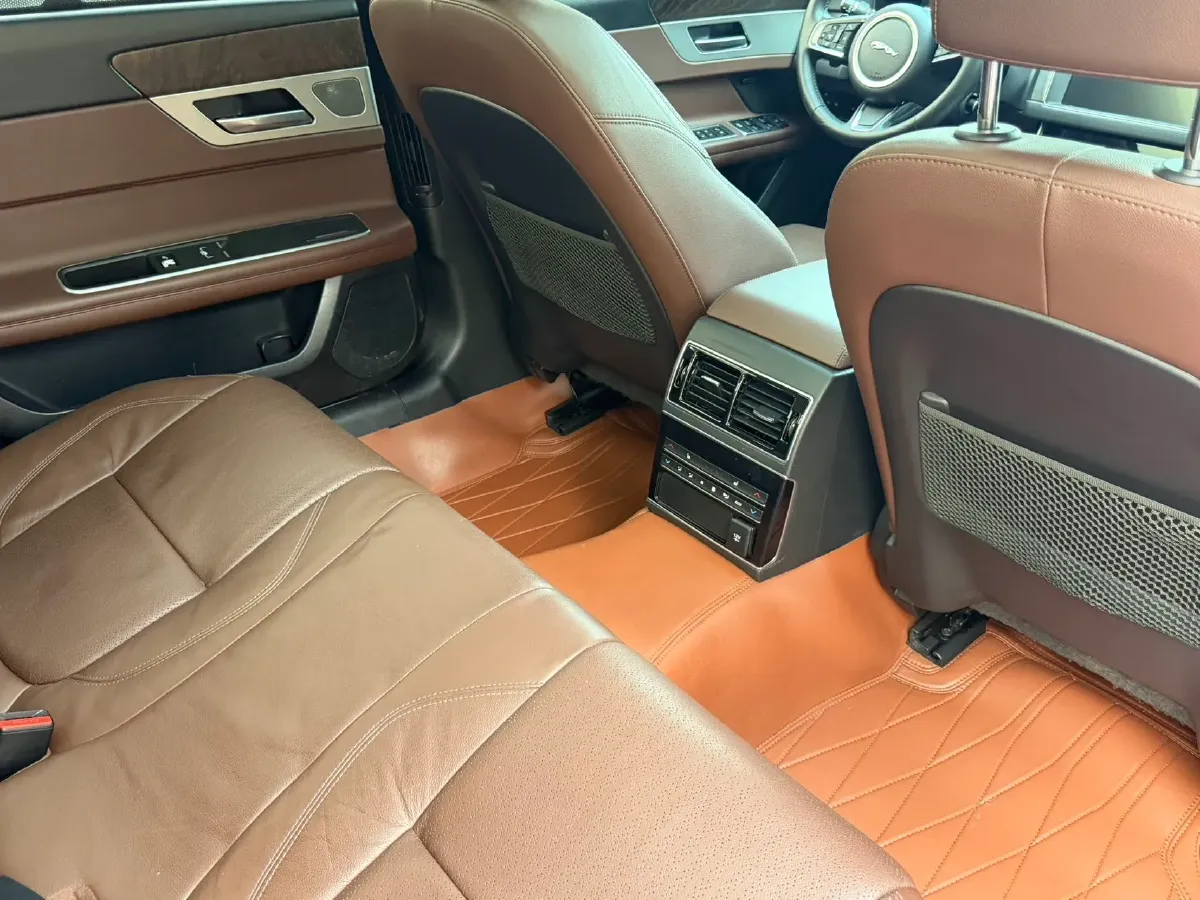 2019 Jaguar XFL 2.0T 250HP L4 8AT,autocango,china used car exporter,china ev exporter,chinese used car exporter,chinese used ev exporter