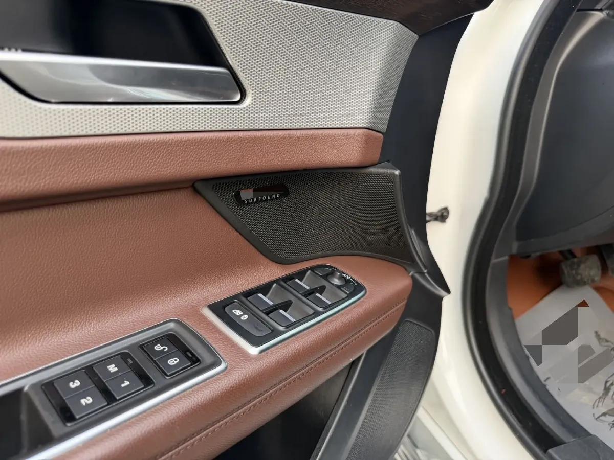 2019 Jaguar XFL 2.0T 250HP L4 8AT,autocango,china used car exporter,china ev exporter,chinese used car exporter,chinese used ev exporter