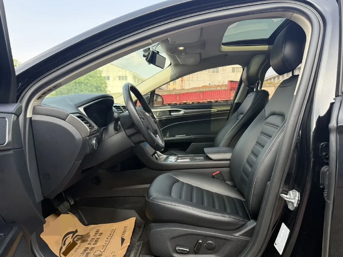 2020 Ford Mondeo 1.5T 182HP L4 6AT,autocango,china used car exporter,china ev exporter,chinese used car exporter,chinese used ev exporter