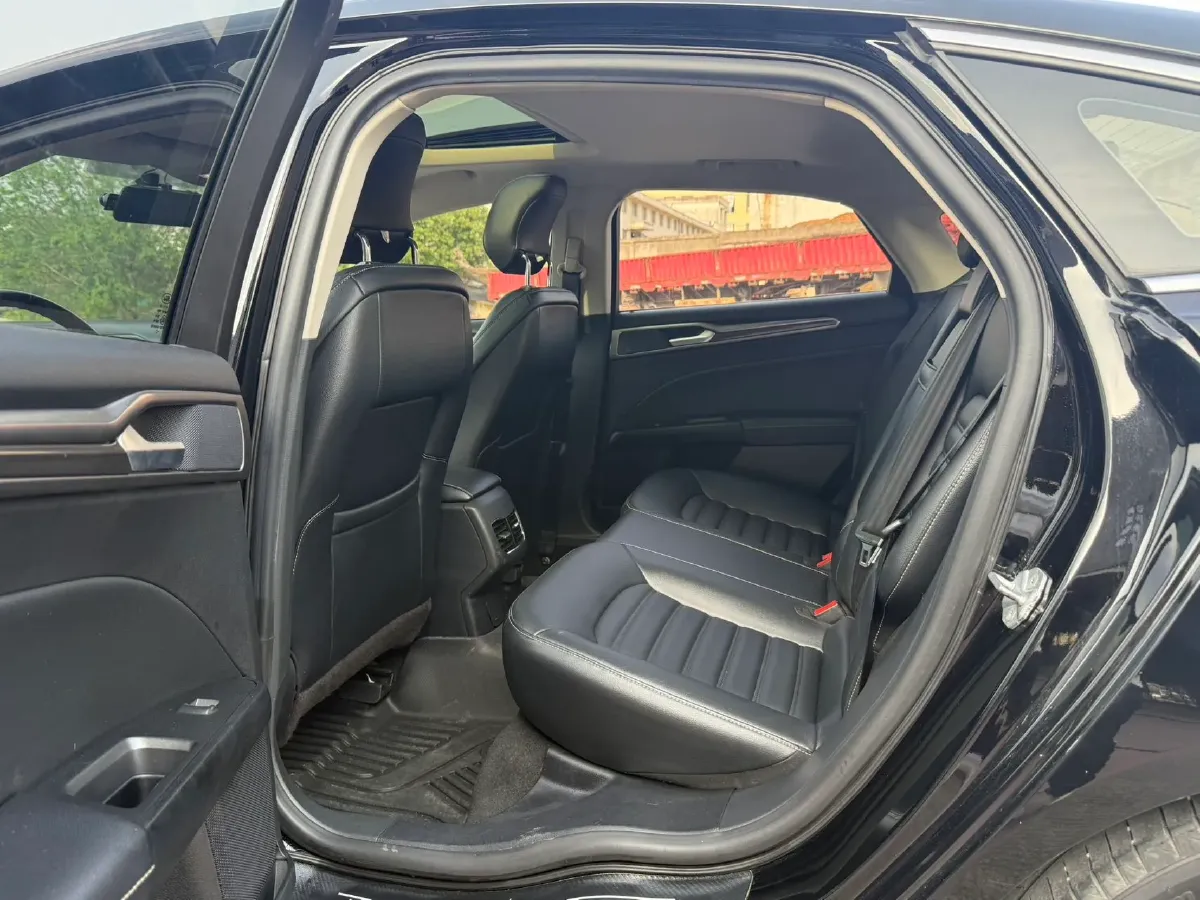 2020 Ford Mondeo 1.5T 182HP L4 6AT,autocango,china used car exporter,china ev exporter,chinese used car exporter,chinese used ev exporter