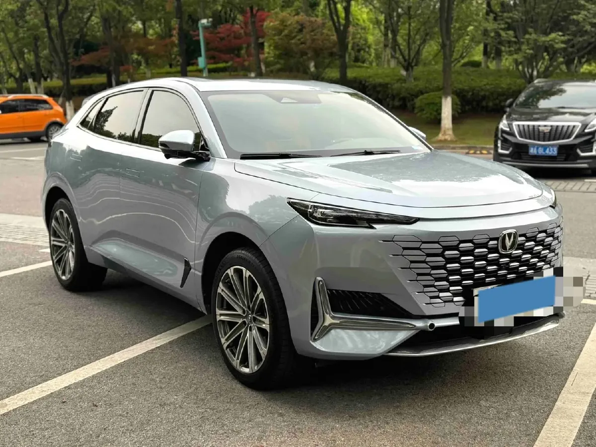 2021 ChangAn UNI-K 2.0T 233HP L4 8AT,autocango,china used car exporter,china ev exporter,chinese used car exporter,chinese used ev exporter