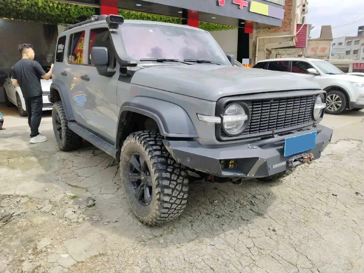 2021 Tank 300 2.0T 227HP L4 8AT,autocango,china used car exporter,china ev exporter,chinese used car exporter,chinese used ev exporter