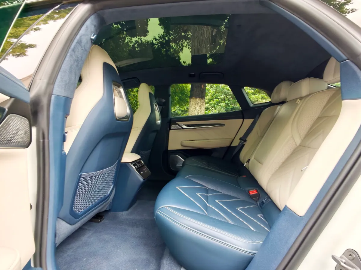 2023 Zeekr 001 BEV 100KWH,autocango,china used car exporter,china ev exporter,chinese used car exporter,chinese used ev exporter