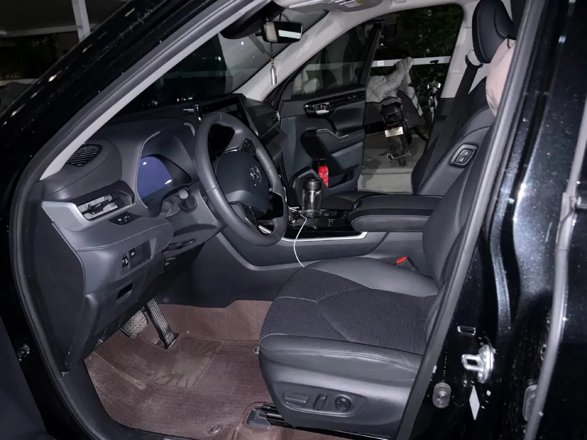 2024 Toyota Highlander 2.5L 189HP L4 E-CVT Hybrid,autocango,china used car exporter,china ev exporter,chinese used car exporter,chinese used ev exporter