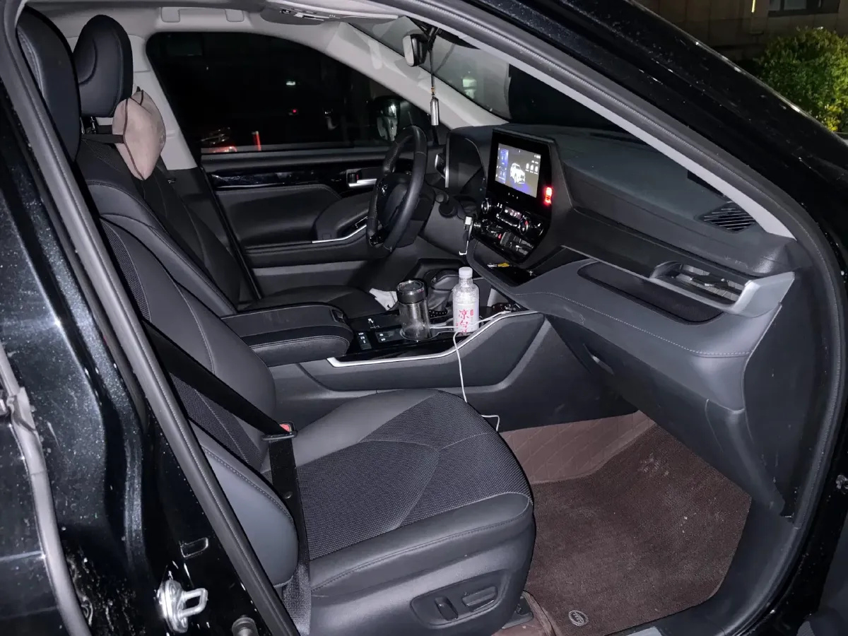 2024 Toyota Highlander 2.5L 189HP L4 E-CVT Hybrid,autocango,china used car exporter,china ev exporter,chinese used car exporter,chinese used ev exporter